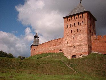 Спасская и Дворцовая башни